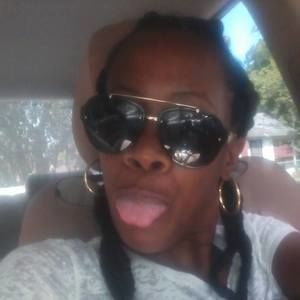 Meet your Posher, Latasha